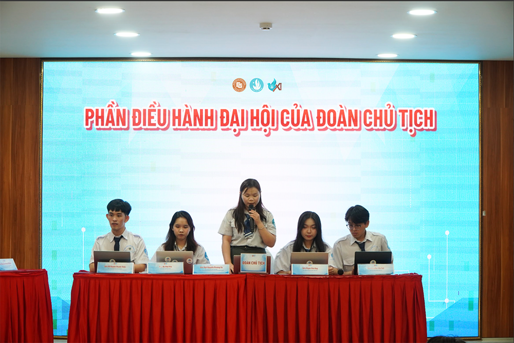 dai-hoi-lan-thu-xi-hoi-sv-vn-4