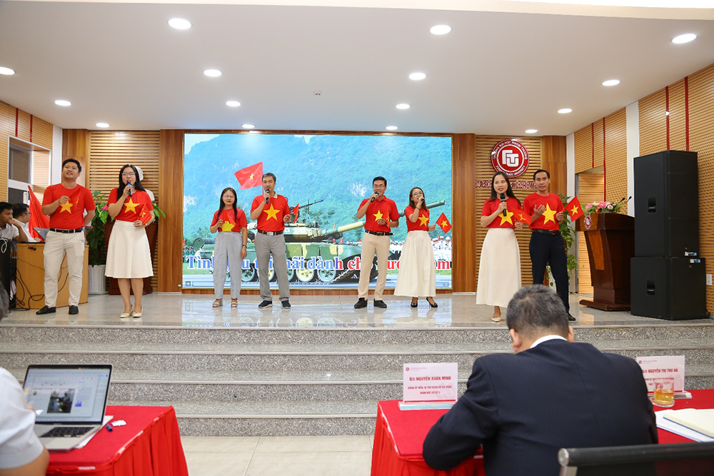 hoi-thi-van-nghe-chao-mung-ky-niem-96-nam-ngay-thanh-lap-dang-6