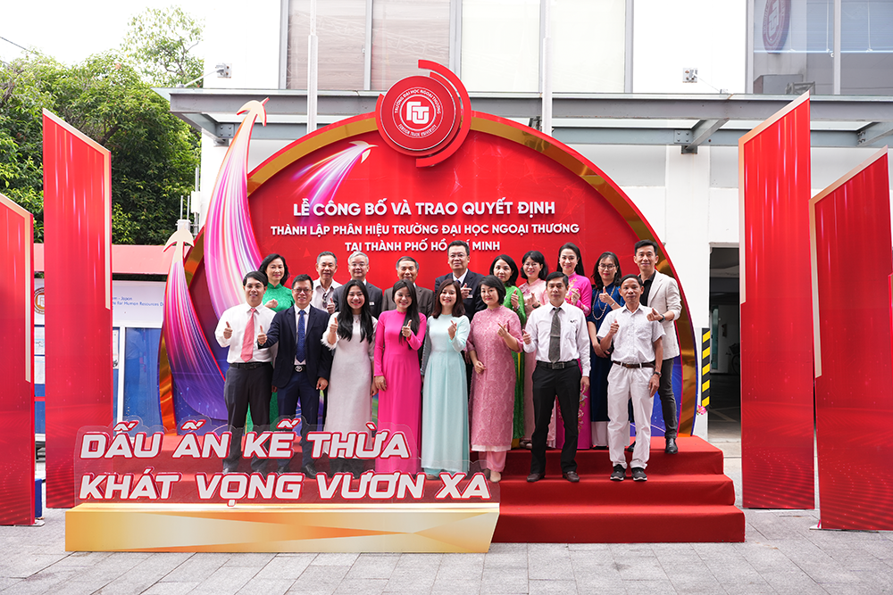 le-thanh-lap-phan-hieu-truong-dh-ngoai-thuong-tai-tphcm-14