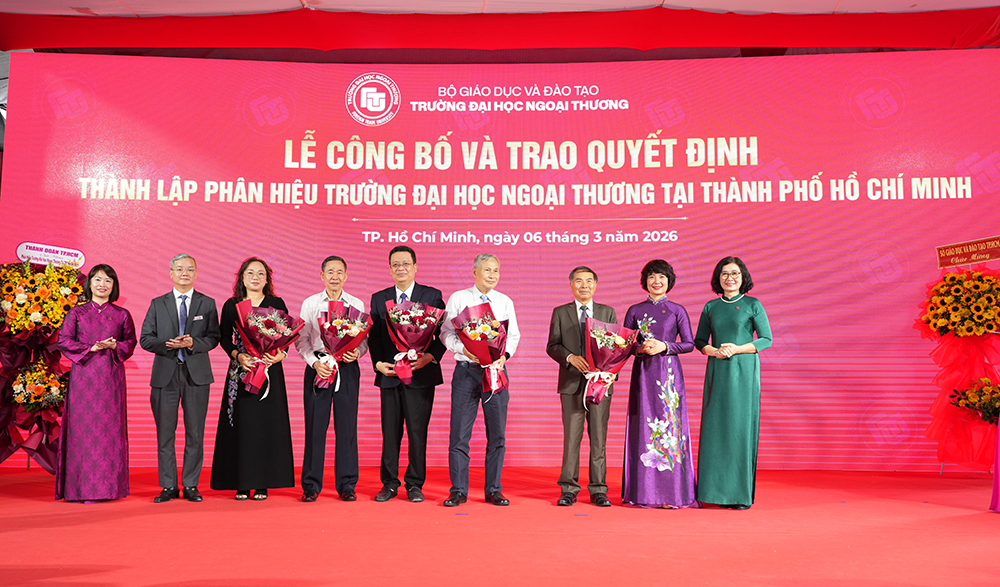 le-thanh-lap-phan-hieu-truong-dh-ngoai-thuong-tai-tphcm-3