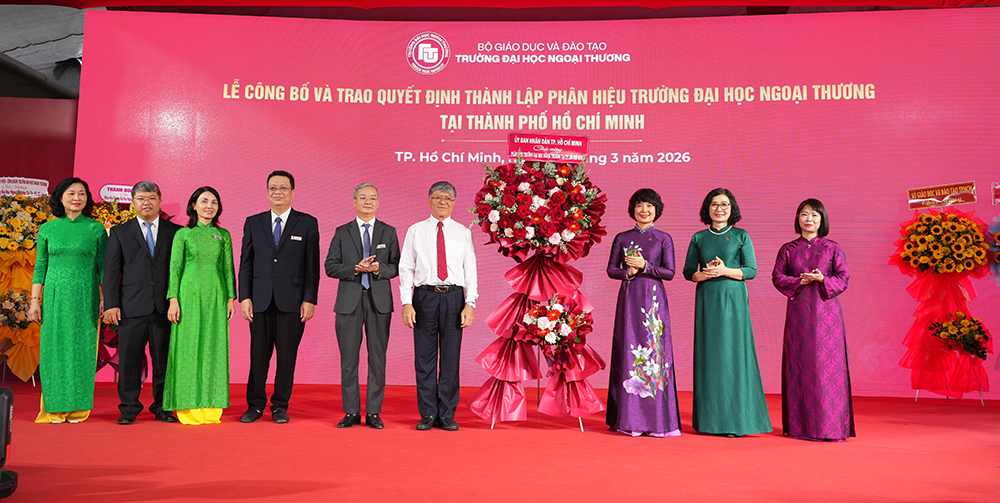 le-thanh-lap-phan-hieu-truong-dh-ngoai-thuong-tai-tphcm-5
