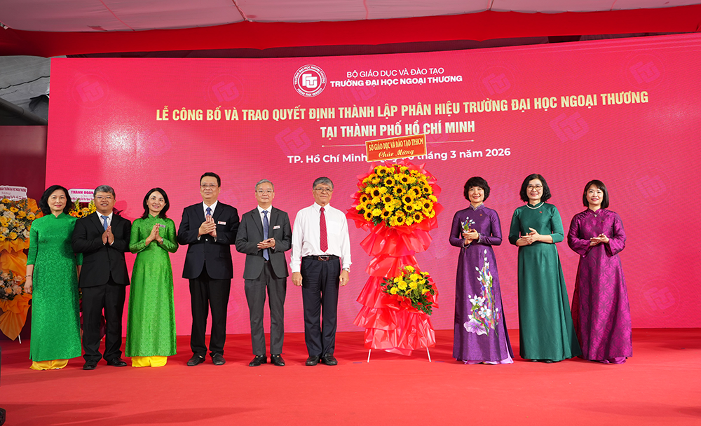 le-thanh-lap-phan-hieu-truong-dh-ngoai-thuong-tai-tphcm-6