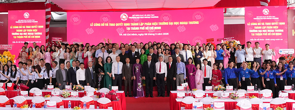 le-thanh-lap-phan-hieu-truong-dh-ngoai-thuong-tai-tphcm-9